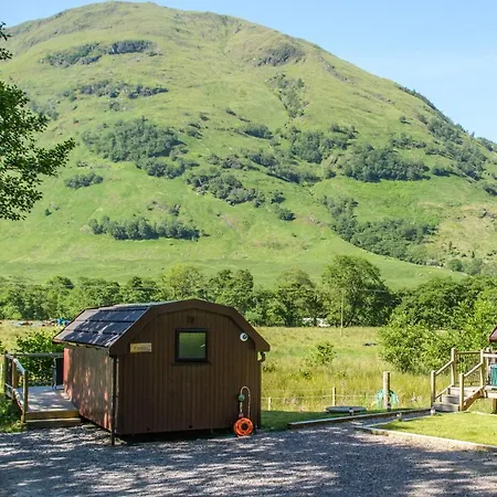 Heart Of Glencoe Holidays-3