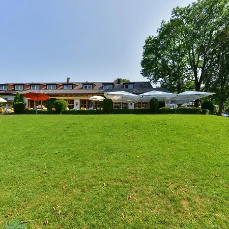 Landhotel Huber Am See-3