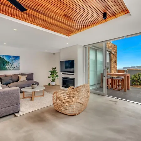 Tamarama Apartments-2