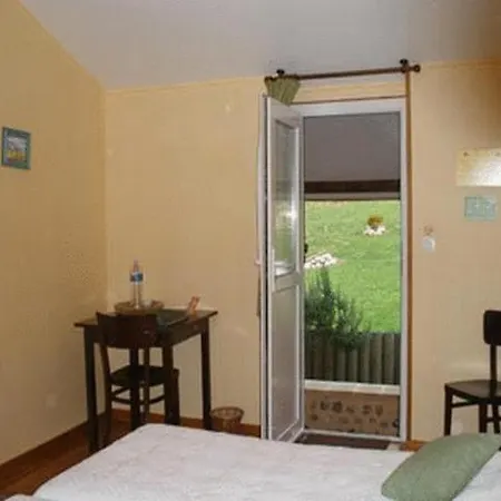 Auberge Les Tonnelles-2