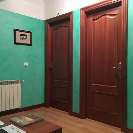 Hostal La Concha-3