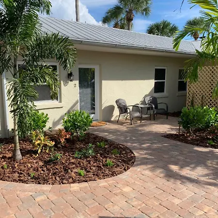 Twin Palms At Siesta-3