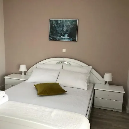 Joy Hotel-2
