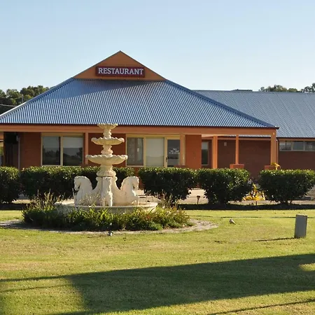 Comfort Inn Bishops Lodge-3