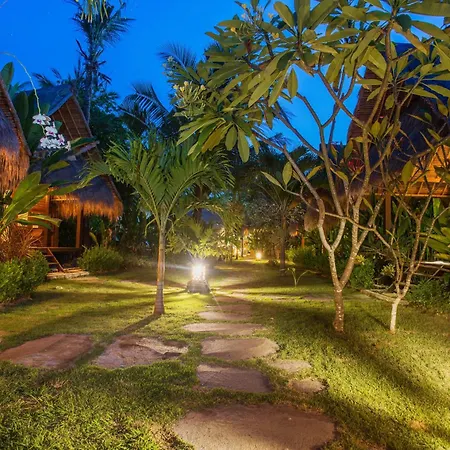 Ts Hut Lembongan-2