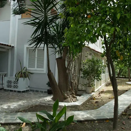 Paradise Beach Hotel-2