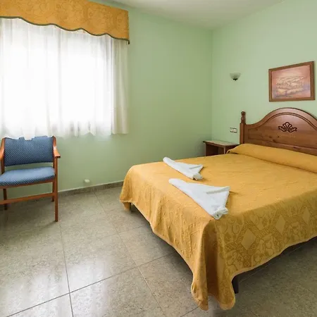 Hostal O Camouco-3