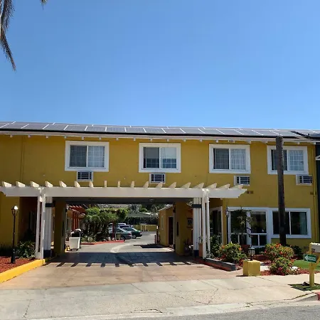 Sandyland Reef Inn-2