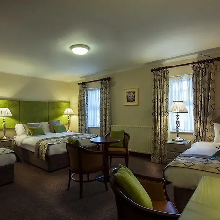 Breffni Arms Hotel-3