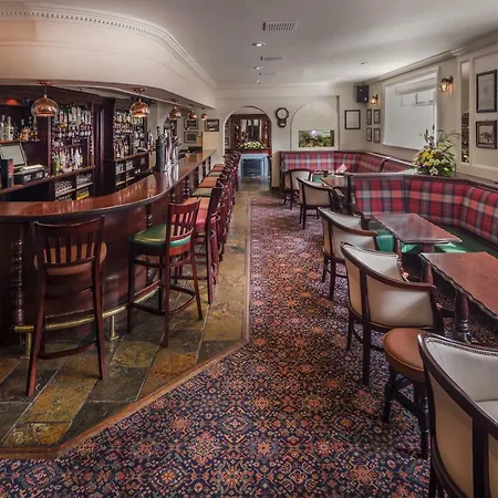 Breffni Arms Hotel-2