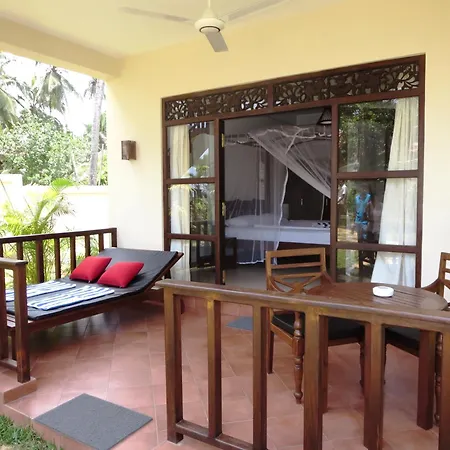 Lanka Beach Bungalows-3