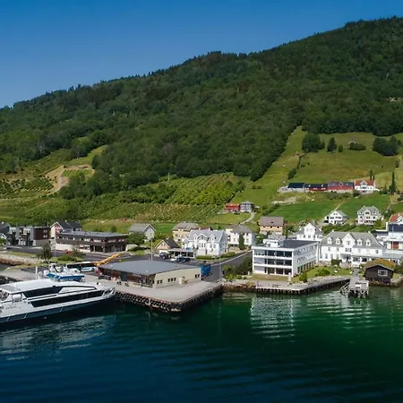 Leikanger Fjordhotel - Unike Hoteller-3