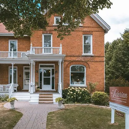 The Victorian Luxury Suites-3