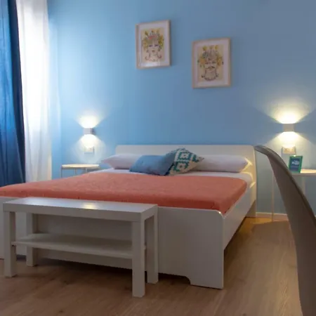 Mondello Beach Rooms - By The Sea-2