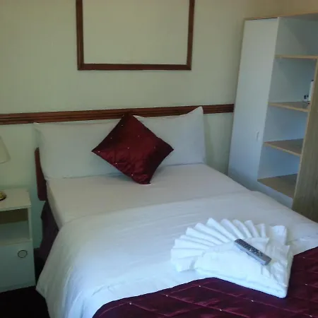 Lynwood Hotel-2