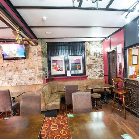 The Ben Mhor Hotel, Bar & Restaurant-2