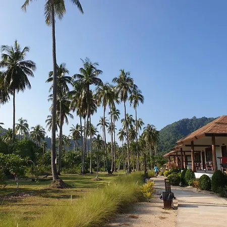 Koh Ngai Paradise Beach-3