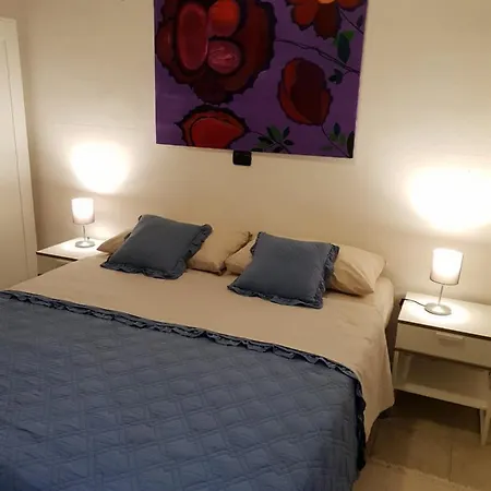 Rooms In The Beach-3