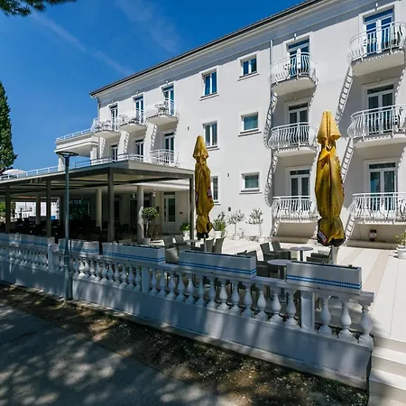Hotel Bor-3