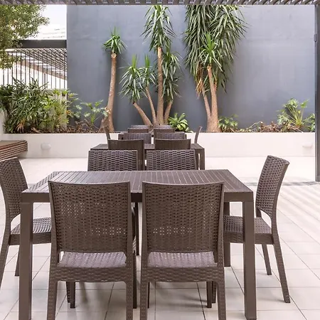 Oaks Brisbane On Charlotte Suites-3