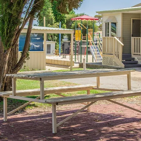 Twin Waters Caravan Park-2