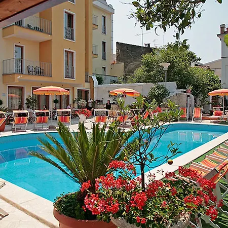 Hotel Albatros-3