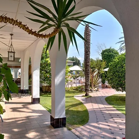 Hotel El Moli-2