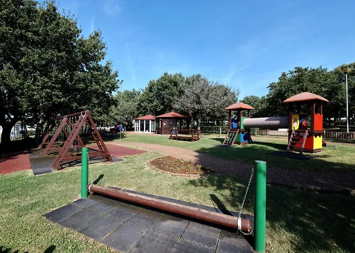 Camping Ulika Mobile Homes - Naturist Červar-Porat