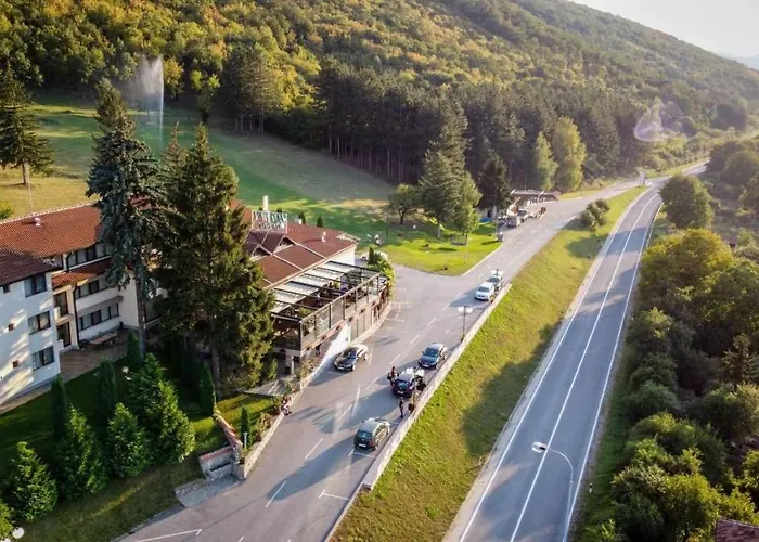 Hotel Happy Dimitrovgrad