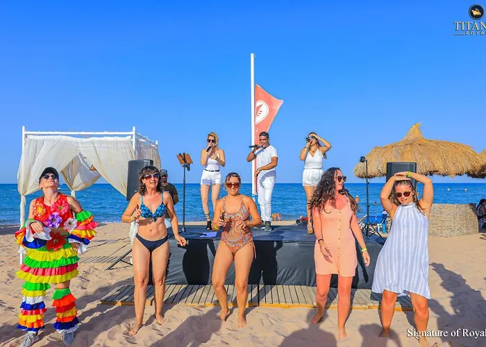 Titanic Royal-Families And Couples Only Hotel Hurghada