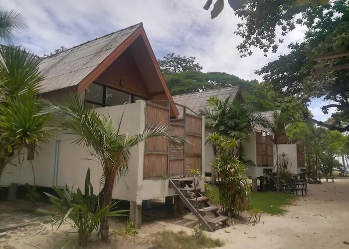 Hotel Koh Munnork Private Island