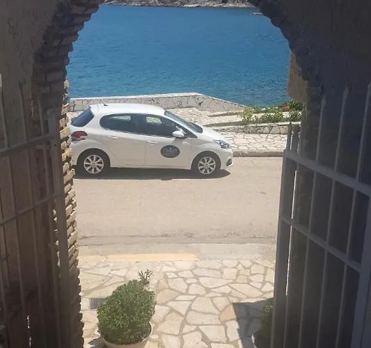Poseidon Apartments Agia Efimia