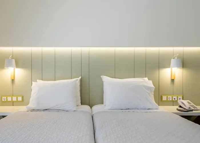 Lefktron Hotel Stoúpa