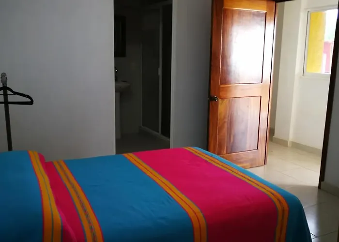 Hotel Pie de Playa la Ropa Zihuatanejo