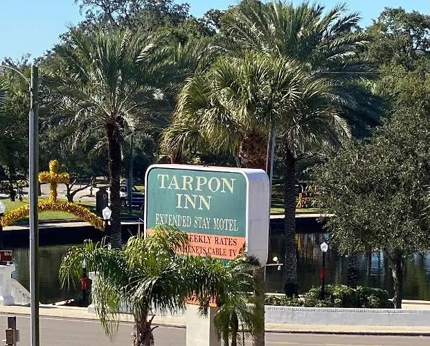 Tarpon Inn