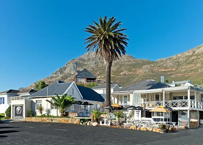 Boulders Beach Hotel, Cafe And Curio Shop