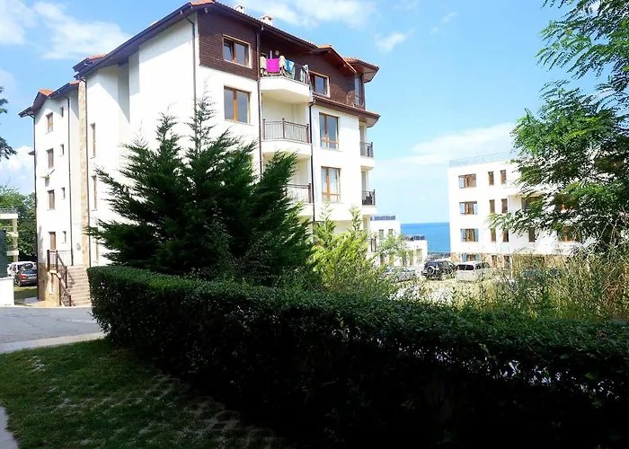 Комплекс Бяла Виста До Плажа - Complex Byala Vista Near The Beach