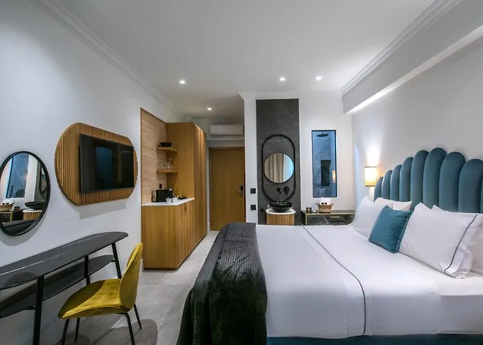 Drossia Palms Hotel And Nisos Beach Suites Malia