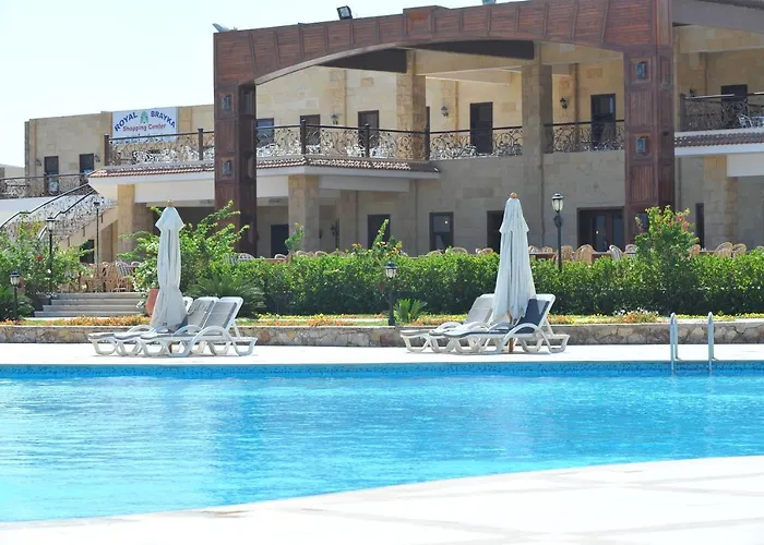 Royal Brayka Beach Resort Abu Dabab