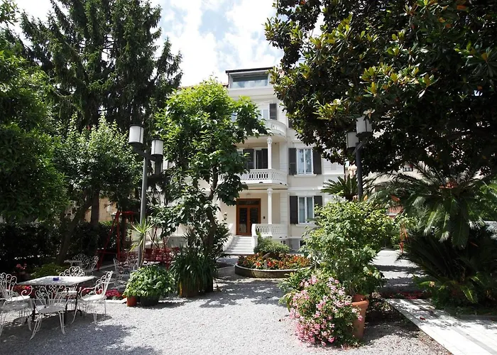 Genovese Villa Elena Residence