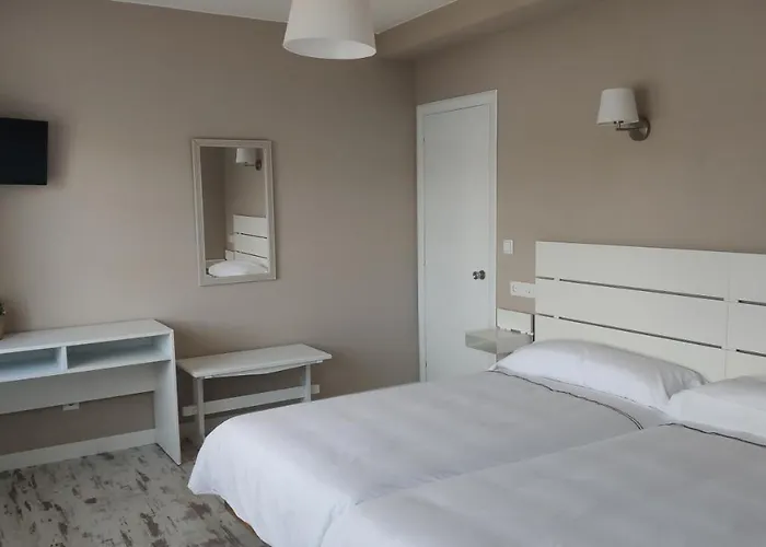 Hotel Román Naveces
