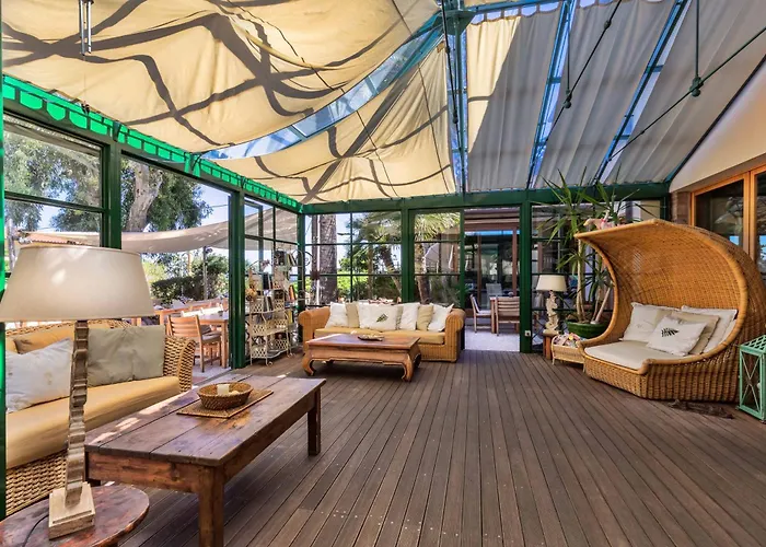 Hotel Cernia Isola Botanica SantʼAndrea