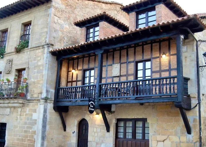 Akla Suites Con Jacuzzi Santillana
