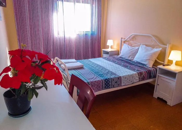Friends In Braga - Charming Bedrooms In The Historic Center