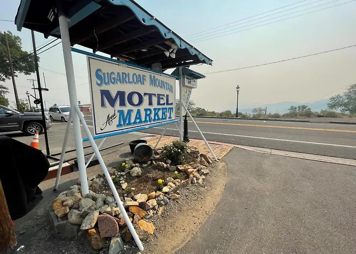 Sugarloaf Mountain Motel
