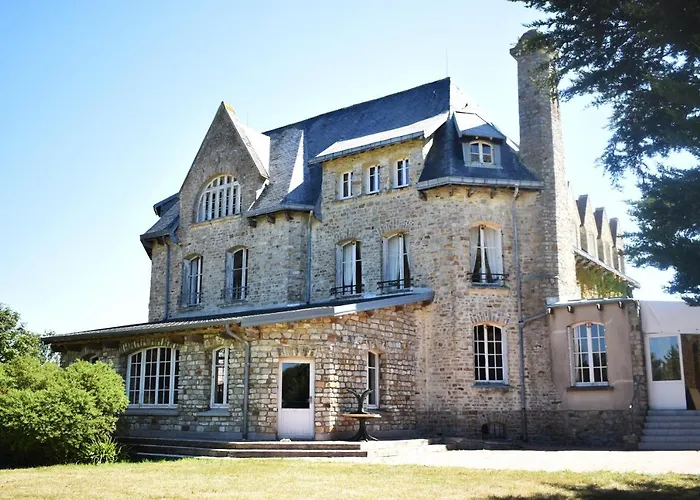 Chateau De Surville