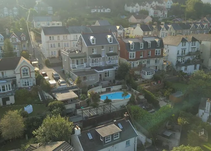 The Poplars Guest House Combe Martin