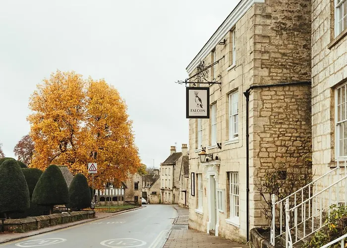 Falcon Inn