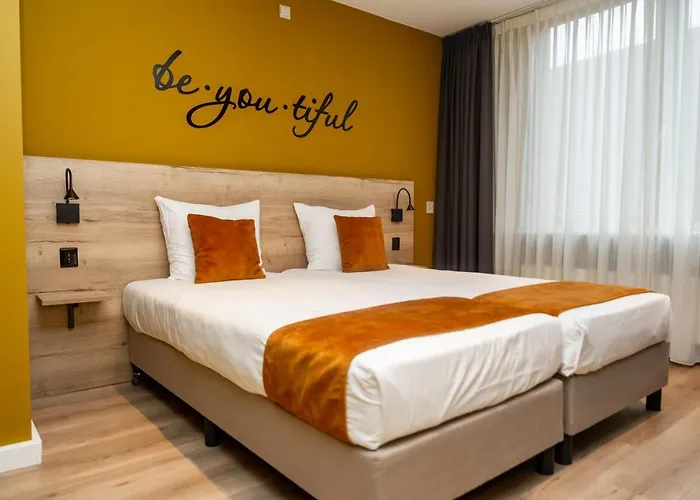 Hotel Onder De Linden Roden