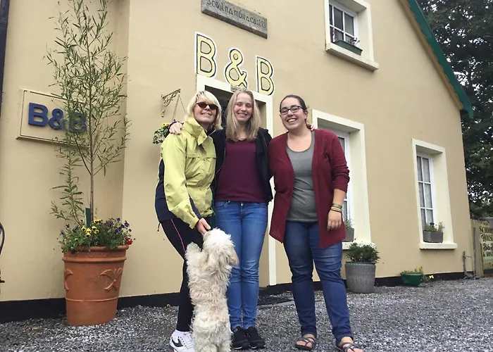 The Old School House B&B Baile na Sceilge